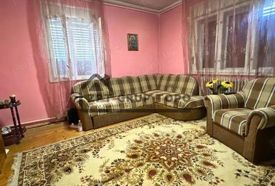 Casa de vanzare in centrul localitati Gurbediu. - 4