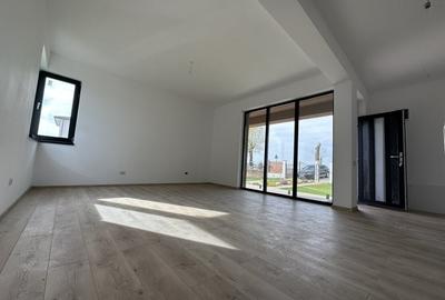 Vila Individuala - 4 Camere - 50 Metri fata de STB - Teren 400 mp 119.900 euro - 12
