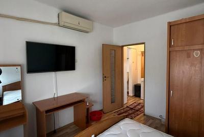 Apartament cu 3 camere semidecomandat în Central - 3