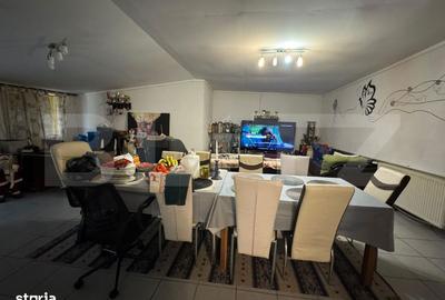 Casă cu 5 camere cu Teren 700 Mp în Central - 18