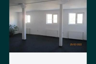 Spațiu comercial, de 40 mp, în Central - 1
