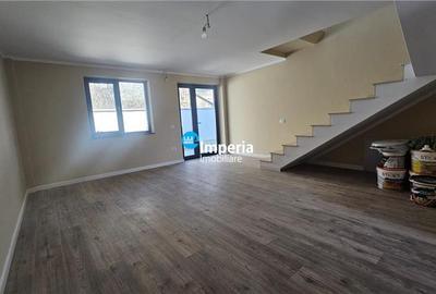 Duplex cu 4 camere cu Canalizare în Bucium - 3