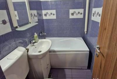 Garsonieră decomandată în Nicolina