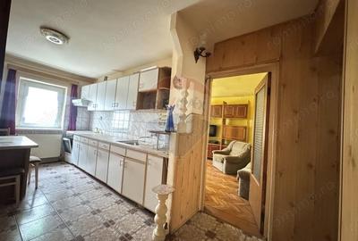 Apartament cu 3 camere decomandat în Vitrometan - 5