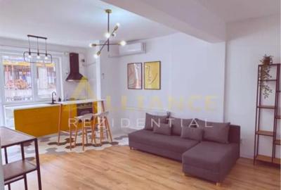 Apartament cu 2 camere decomandat în Central