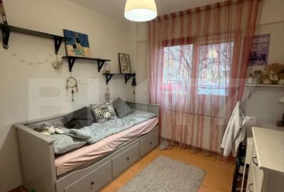 Apartament cu 4 camere decomandat în 9 Mai - 15