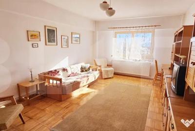 Apartament cu 3 camere semidecomandat în Central - 5