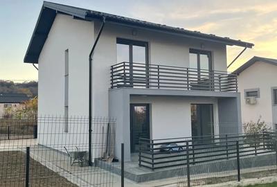 Casa moderna P+1E, vedere spectaculoasa asupra ora?ului, aproape de padure, Bucium - 9