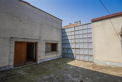 Casă cu 8 camere cu Teren 500 Mp în Exterior Est - 18