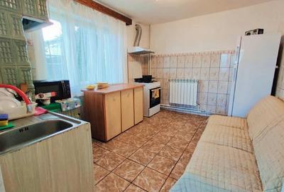 Casa de închiriat, 86 m2, 2 dormitoare + salon, baie, bucatarie, hol. - 4