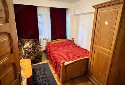 Apartament cu 4 camere decomandat în Central - 2