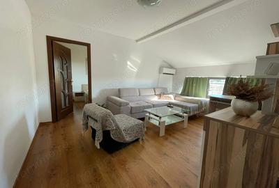 Apartament cu 3 camere semidecomandat în Medicină