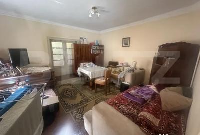 Casă cu 4 camere în Titulescu - 10