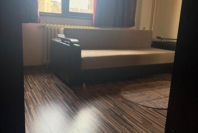 Apartament cu 3 camere decomandat în Tineretului - 12