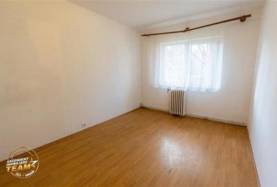 Apartament cu 3 camere decomandat în Lenin - 16