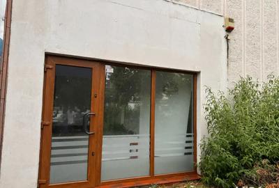 Spatiu comercial b-dul Decebal - 1