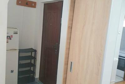 Proprietar inchiriez garsoniera piata Re?i?a Proprietar inchiriez garsoniera piata Re?i?a - 8