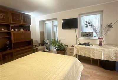 Casa Renovata si Mobilata Complet, amplasata pe un teren de 1300 mp, localitatea - 37