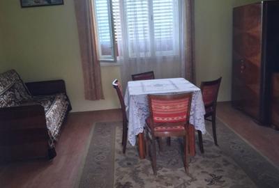 Casă cu 3 camere în Central - 1