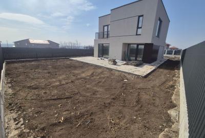 Casă cu 4 camere în Central - 3