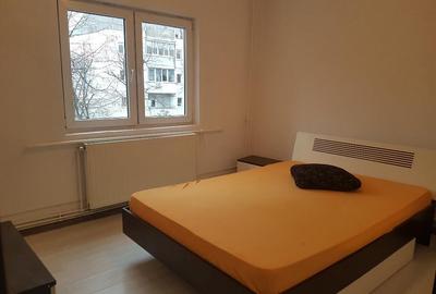 Apartament trei camere, semimobilat, renovat frumos, etaj 3, Mioritei - 3