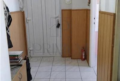 Apartament cu 3 camere semidecomandat în Favorit - 4