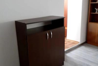 Inchiriez garsoniera - 2