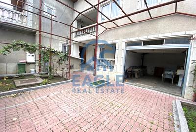 Casă individuală cu 9 camere cu Canalizare în Inel II - 1