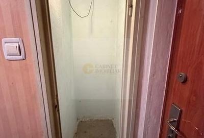 Apartament cu 3 camere semidecomandat în Crângași - 12