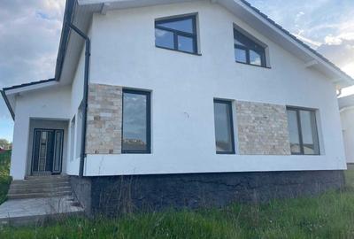 Casă cu 4 camere în Șura Mare - 8