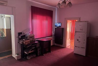 Casă cu 4 camere în Central - 8