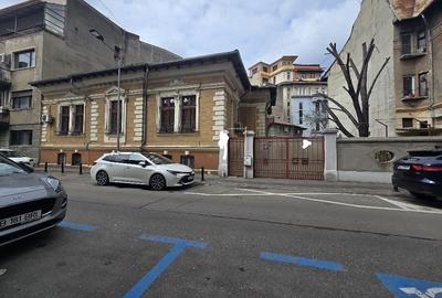 Apartament cu 4 camere decomandat în Magheru - 1
