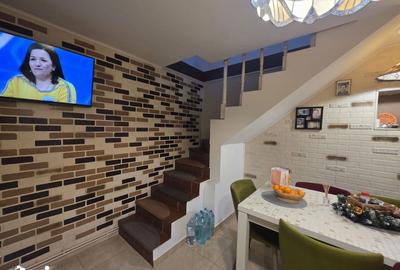 Casă cu 4 camere cu Teren 700 Mp în Central - 8