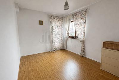 Casă individuală cu 5 camere cu Canalizare în Parcul Circului - 9