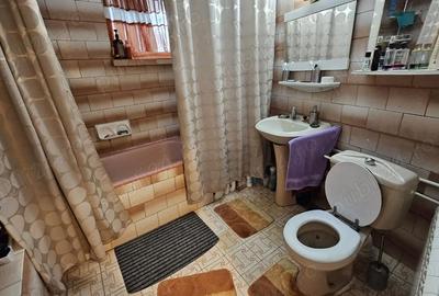 Casă cu 6 camere cu Teren 300 Mp în Central - 3