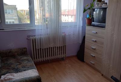Apartament cu 3 camere decomandat în Iosia - 1