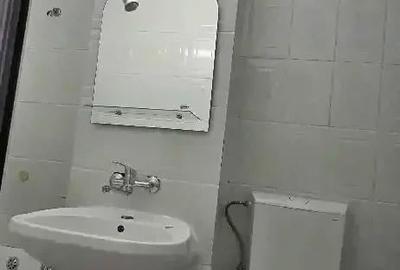 Garsonieră decomandată în Central - 2