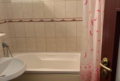 Apartament cu 2 camere decomandat, mobilat în Poarta 6 - 8