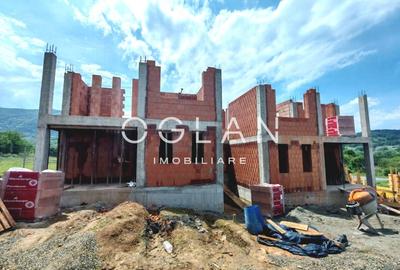 Casa in Cisnadie, vedere spre munti, COMISION 0%