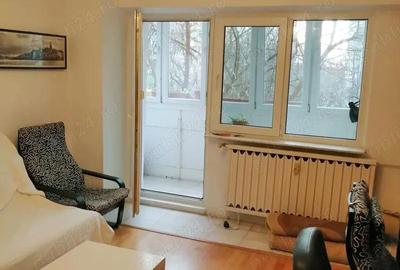 Garsonieră decomandată, mobilată în Tei - 8