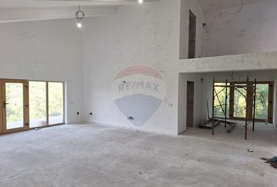 Casa / Vila la gri aproape gata sa devina acasa ! - 11