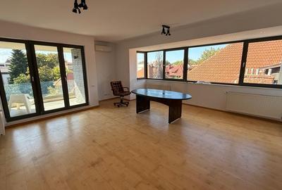 Apartament cu 4 camere semidecomandat în Dorobanți - 1