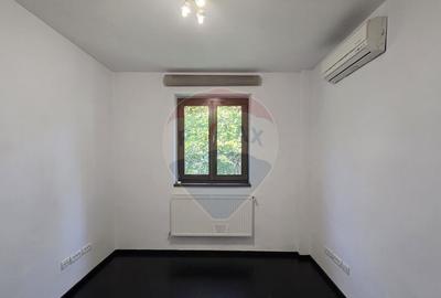 Spa?iu de birouri cu 3 camere modern in zona Decebal - 1