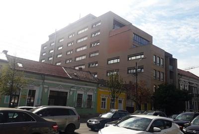 Birou, de 4,011 mp, în Central - 4