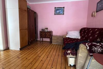 Casă cu 6 camere cu Teren 1971 Mp în Ațel - 10