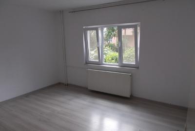 Apartament cu 2 camere decomandat în Steaua - 9