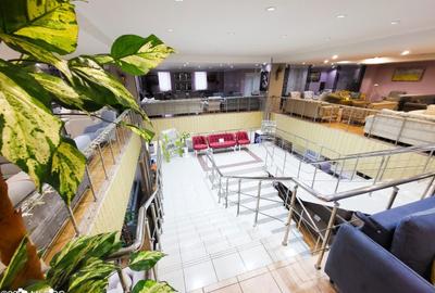 Spațiu comercial, de 1,806 mp, în Central - 1