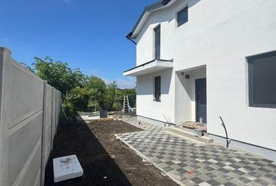 Casă cu 3 camere cu Teren 200 Mp în Central - 4