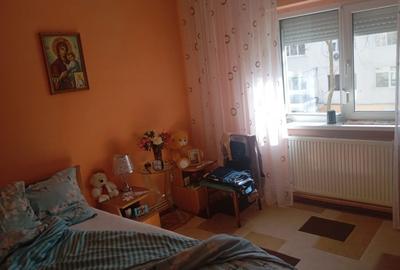 Apartament cu 2 camere decomandat în Buzaului - 3