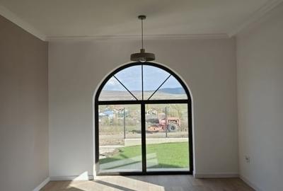 🏡 Casă de vânzare Ciurea – priveliște superbă, construcție solidă - 13